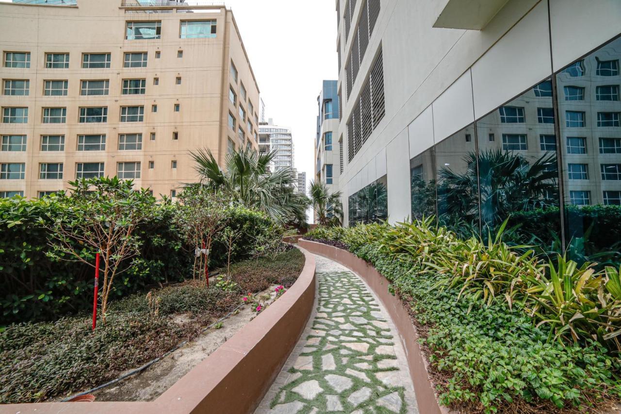 Vita Suites Manama Exterior photo