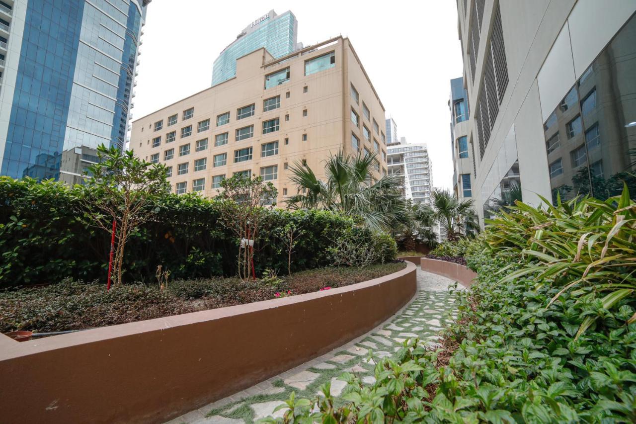 Vita Suites Manama Exterior photo